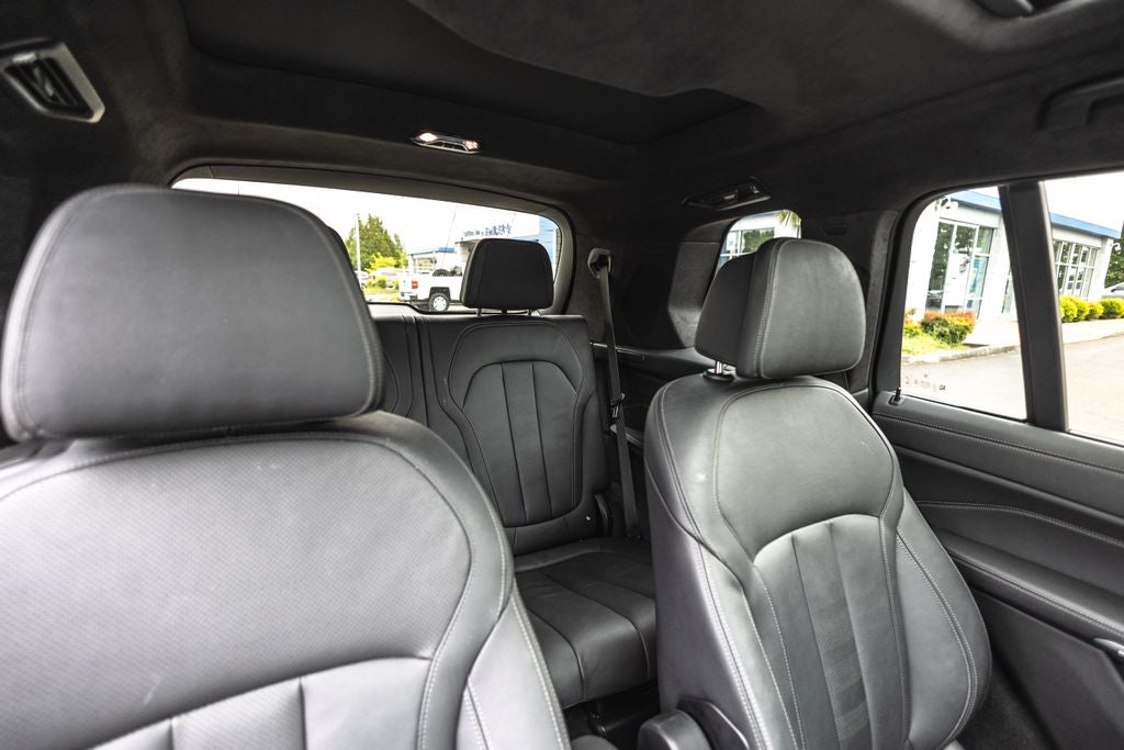 2021 BMW X7 M50i