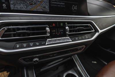 2022 BMW X7 M50i