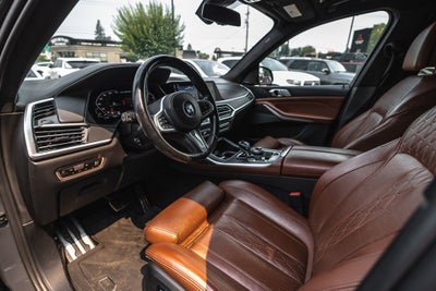 2022 BMW X7 M50i
