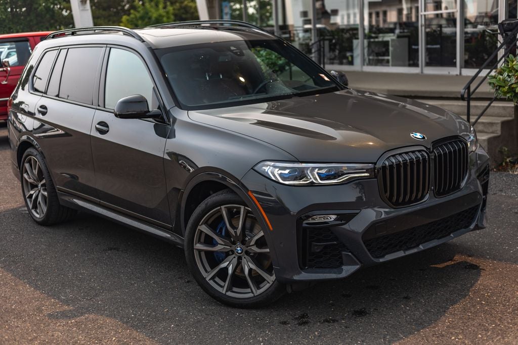 2022 BMW X7 M50i