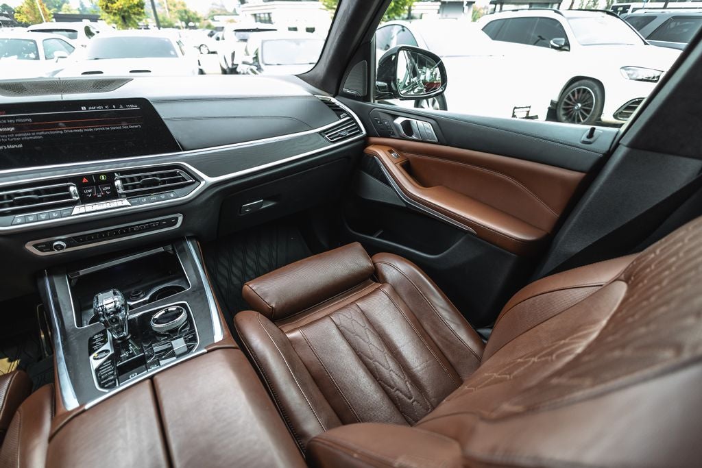 2022 BMW X7 M50i