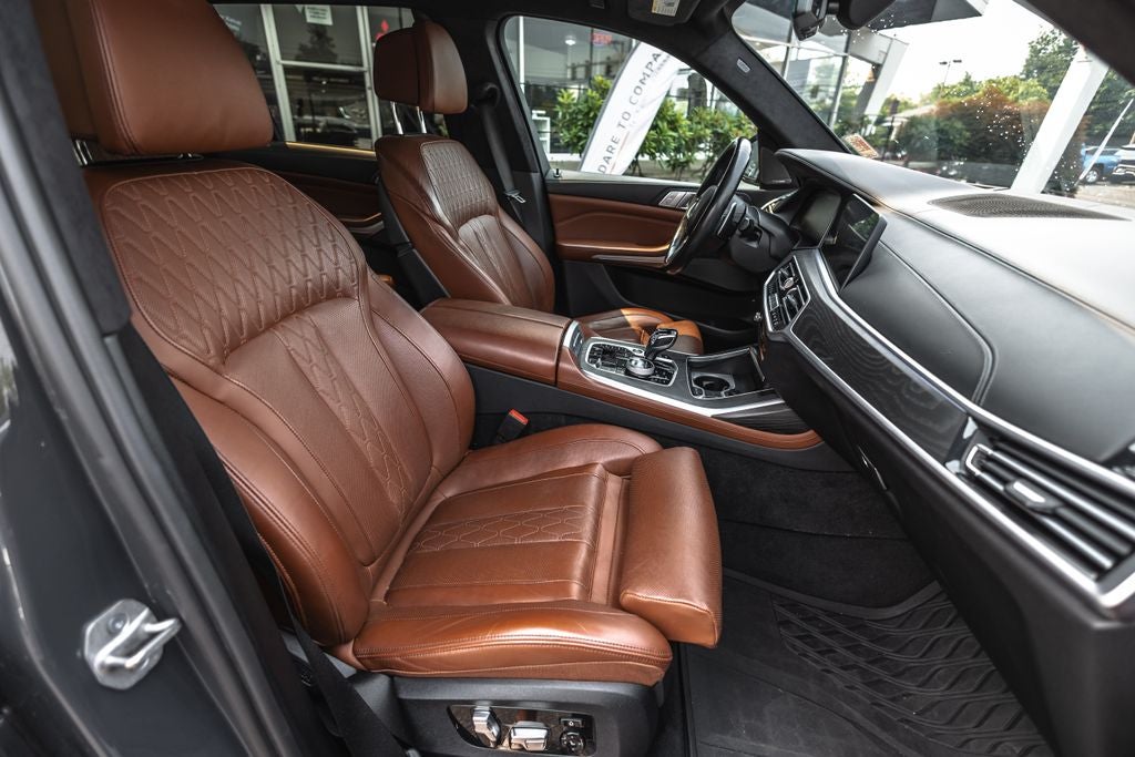 2022 BMW X7 M50i