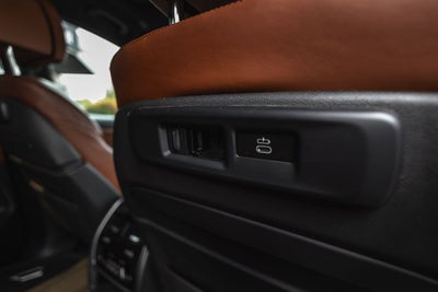 2022 BMW X7 M50i