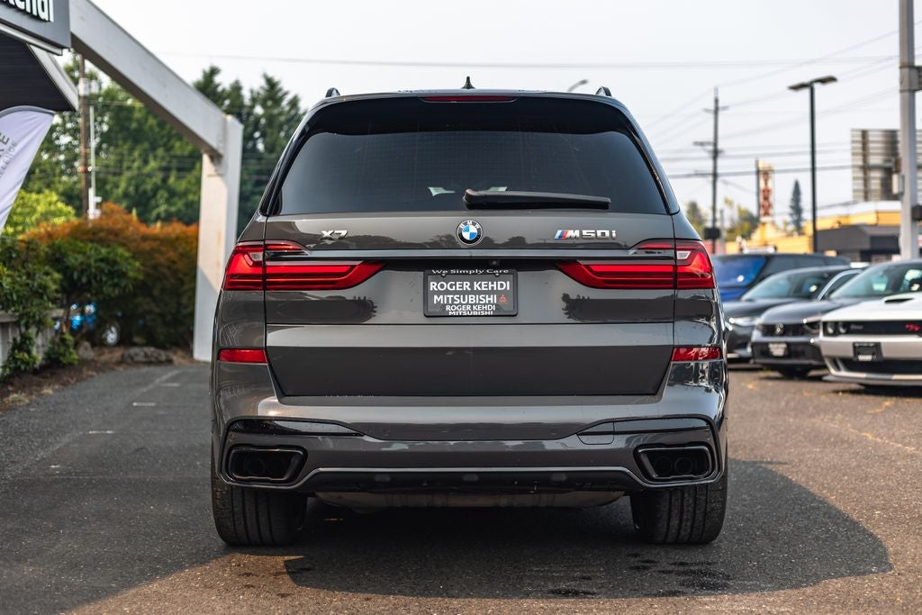 2022 BMW X7 M50i