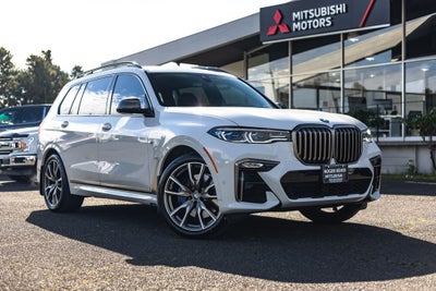 2022 BMW X7 M50i