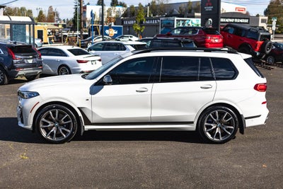2022 BMW X7 M50i