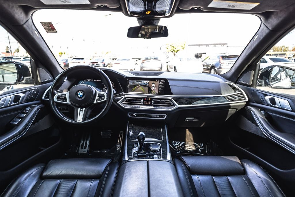 2022 BMW X7 M50i