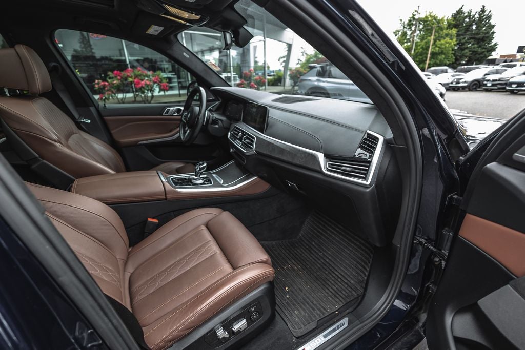 2022 BMW X5 M50i