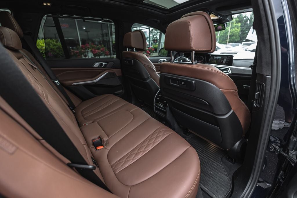 2022 BMW X5 M50i