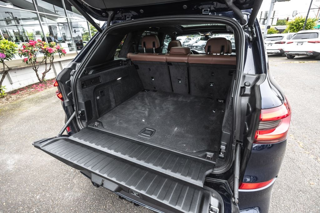 2022 BMW X5 M50i