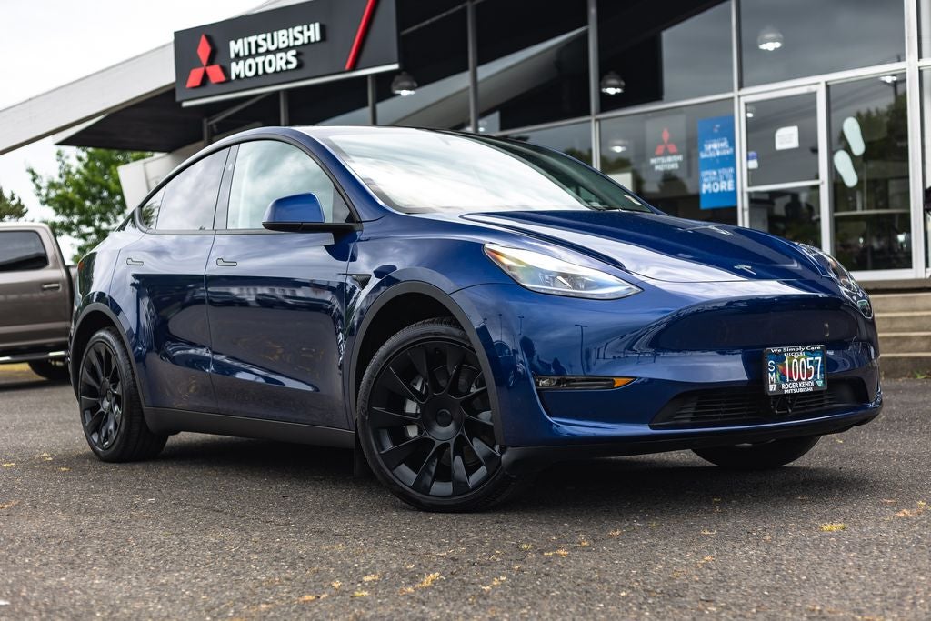 2024 Tesla Model Y Long Range Dual Motor All-Wheel Drive's photo
