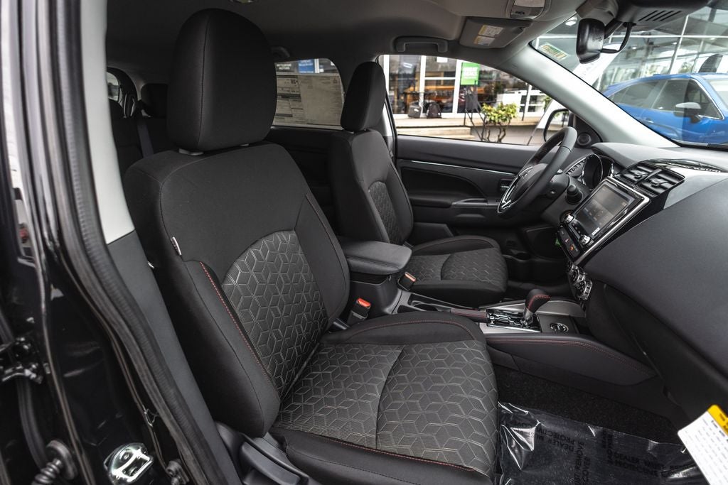 2026 Mitsubishi Outlander Sport 2.0 LE