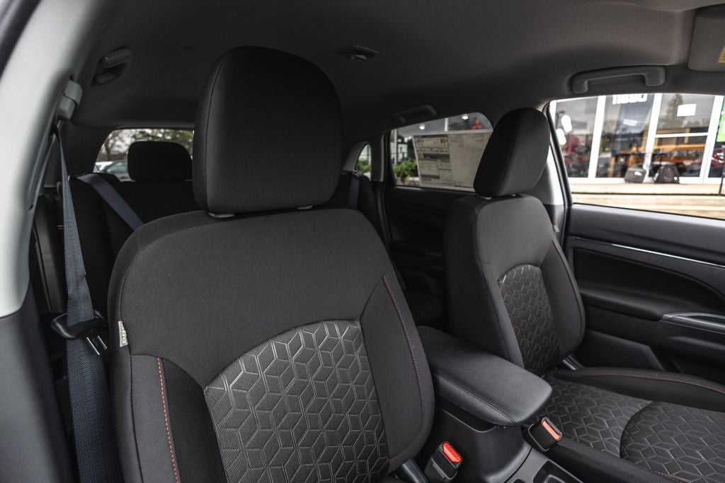 2026 Mitsubishi Outlander Sport 2.0 LE