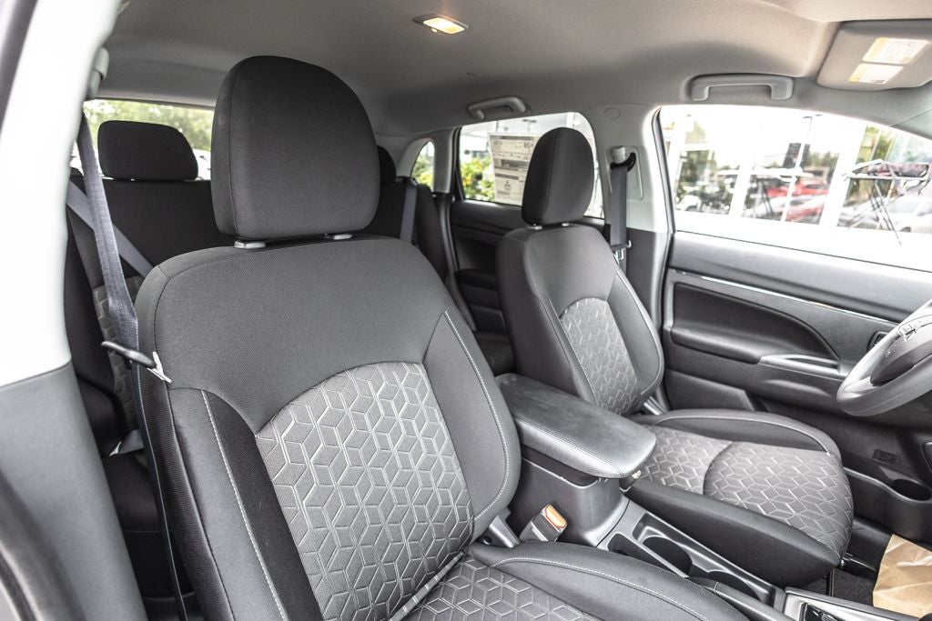 2027 Mitsubishi Outlander Sport 2.0 ES