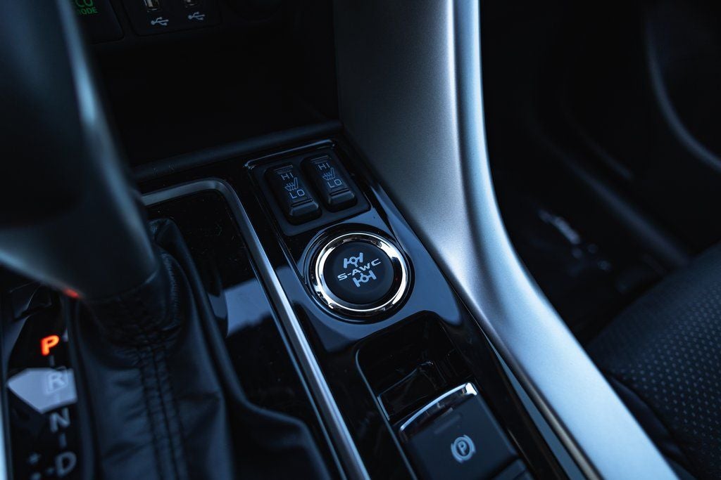 2026 Mitsubishi Eclipse Cross SE