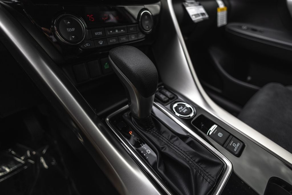2026 Mitsubishi Eclipse Cross SE