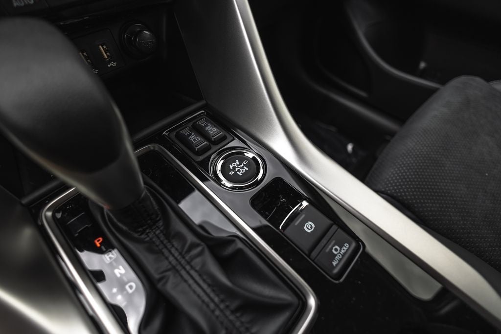 2026 Mitsubishi Eclipse Cross SE