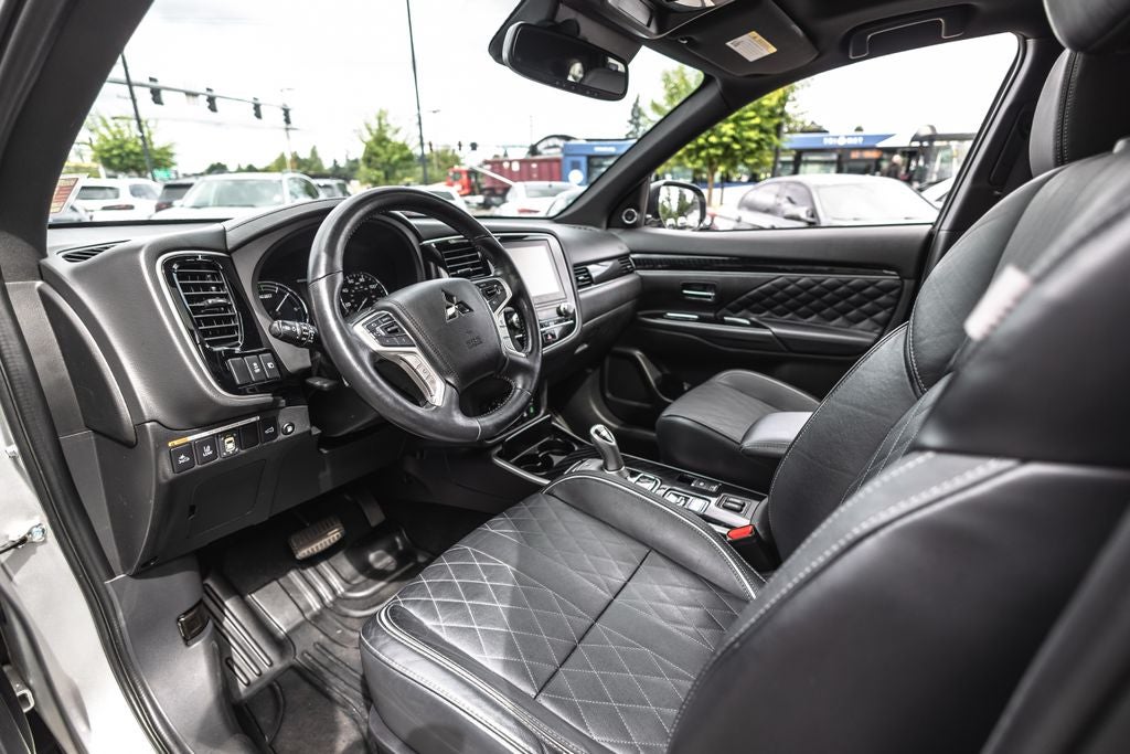2022 Mitsubishi Outlander PHEV SEL