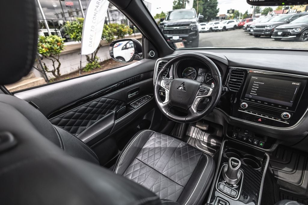 2022 Mitsubishi Outlander PHEV SEL
