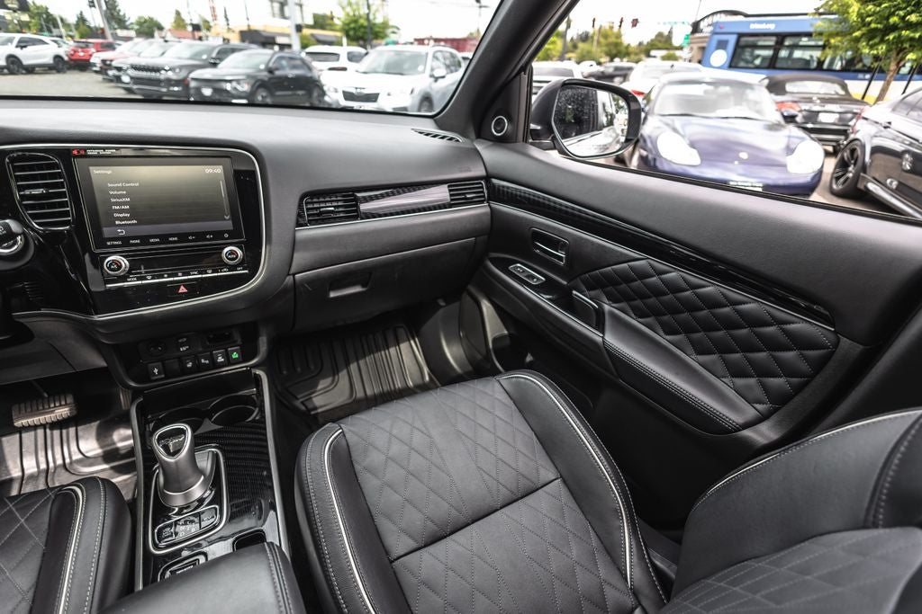 2022 Mitsubishi Outlander PHEV SEL