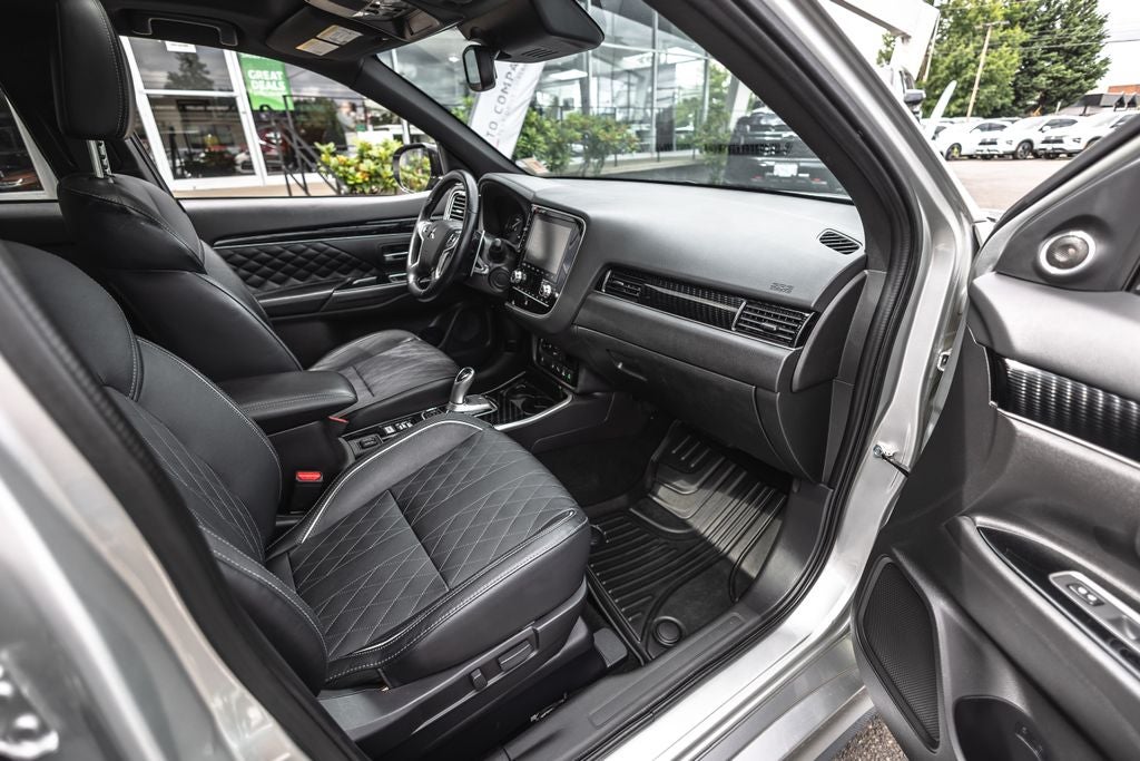2022 Mitsubishi Outlander PHEV SEL