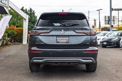 2025 Mitsubishi Outlander SE