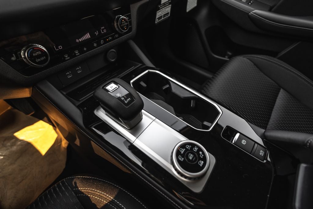 2026 Mitsubishi Outlander ES
