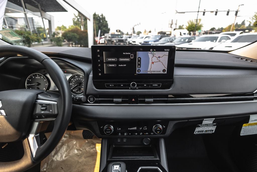 2026 Mitsubishi Outlander ES