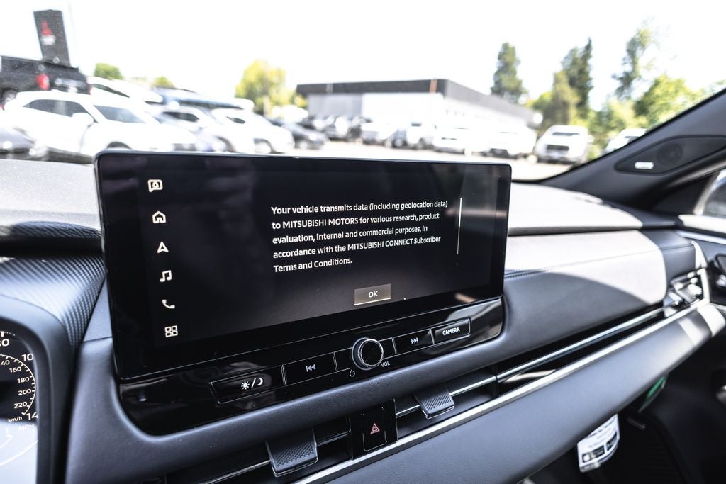 2026 Mitsubishi Outlander LE