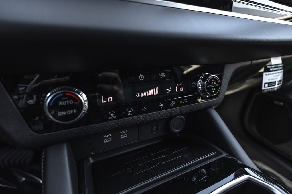 2026 Mitsubishi Outlander LE
