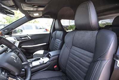 2026 Mitsubishi Outlander LE