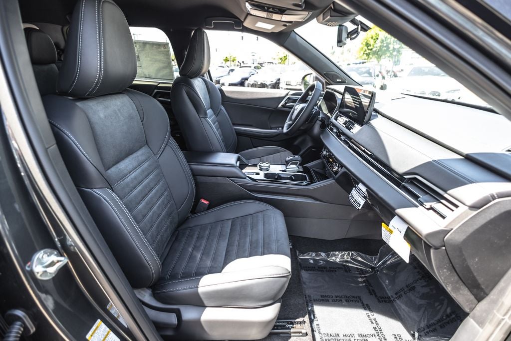 2026 Mitsubishi Outlander LE