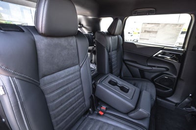 2026 Mitsubishi Outlander LE