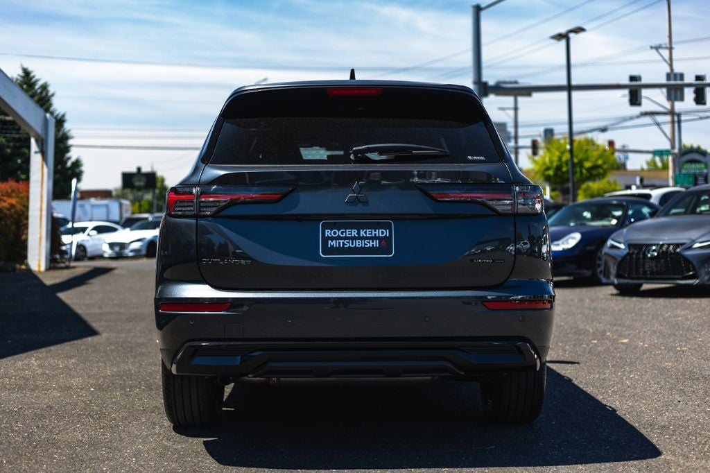 2026 Mitsubishi Outlander LE