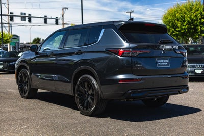 2026 Mitsubishi Outlander LE