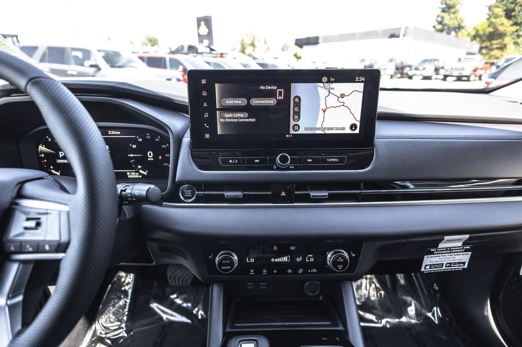 2026 Mitsubishi Outlander SE