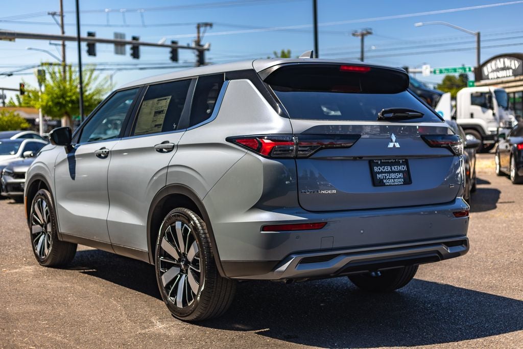 2026 Mitsubishi Outlander SE