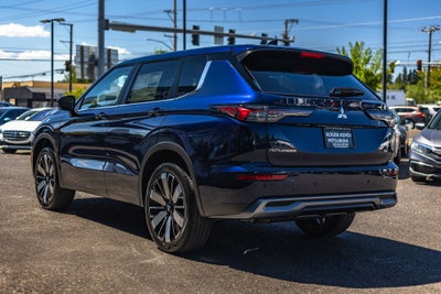 2026 Mitsubishi Outlander SE