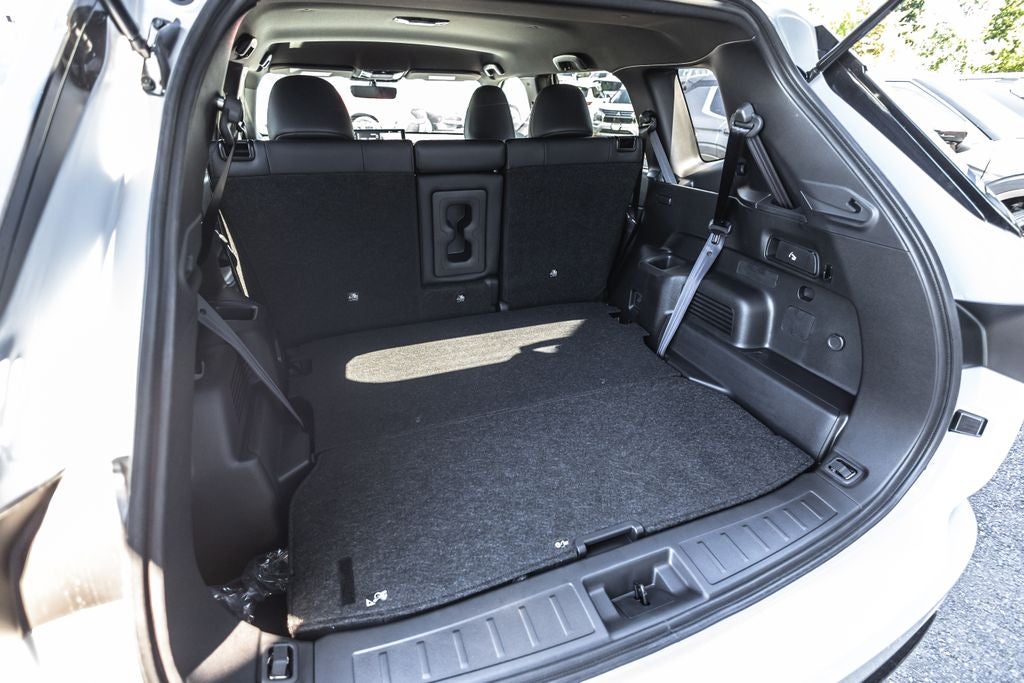 2026 Mitsubishi Outlander LE
