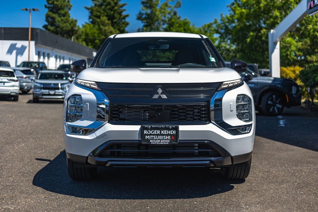2026 Mitsubishi Outlander LE