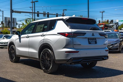 2026 Mitsubishi Outlander LE