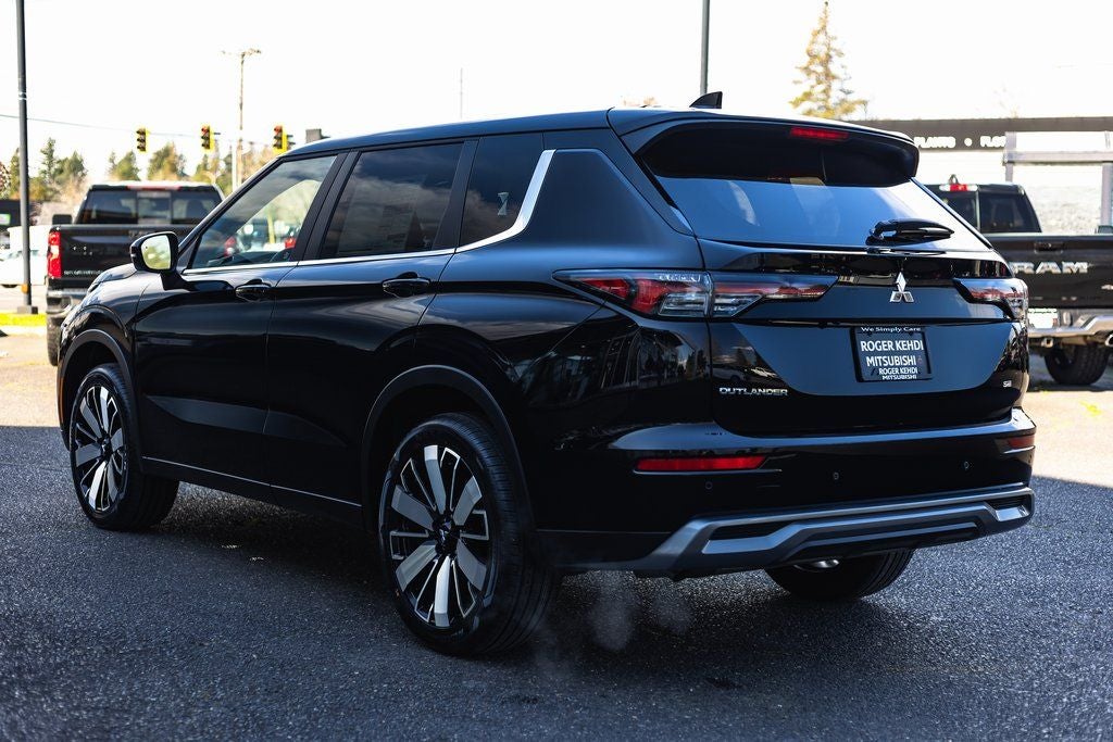 2026 Mitsubishi Outlander SE