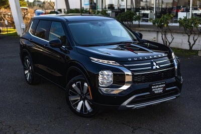 2026 Mitsubishi Outlander SE