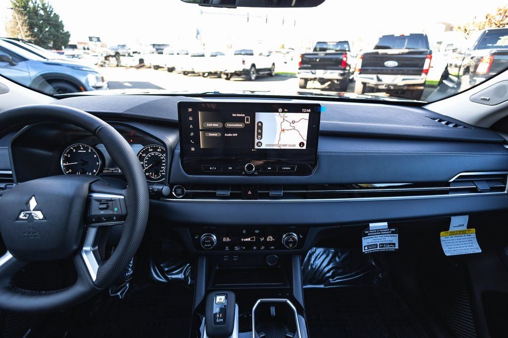 2026 Mitsubishi Outlander SE