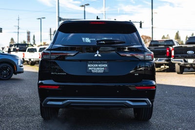 2026 Mitsubishi Outlander SE