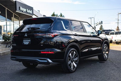 2026 Mitsubishi Outlander SE