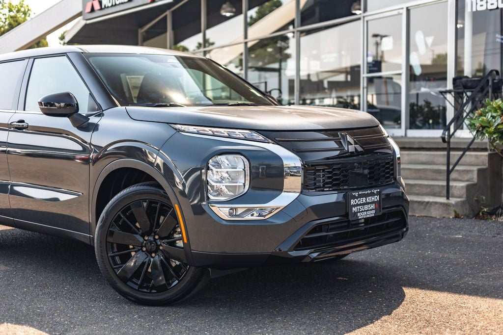 2026 Mitsubishi Outlander LE