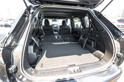 2026 Mitsubishi Outlander LE