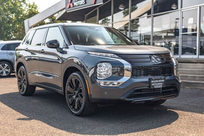 2026 Mitsubishi Outlander LE