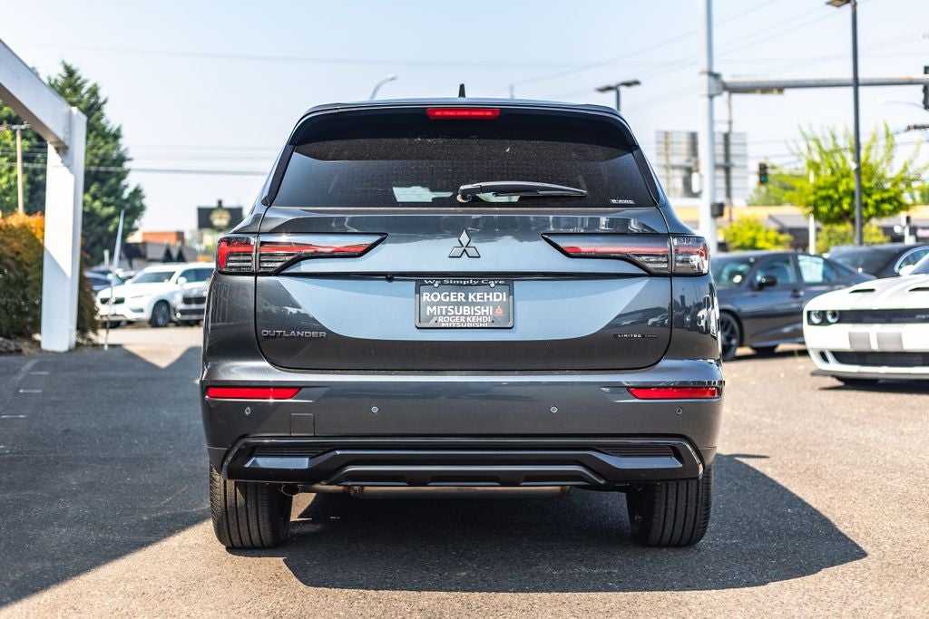 2026 Mitsubishi Outlander LE